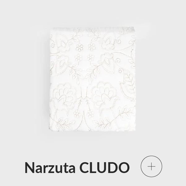 Narzuta biała z haftem